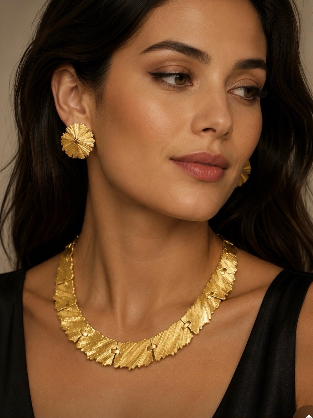 CROWN TRIFARI Gold-Tone Demi Parure Necklace and Earrings Set circa 1960.